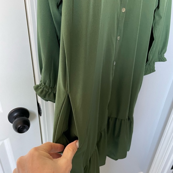 Green Ruffled Button-Down Dress - Picture 4 of 4
